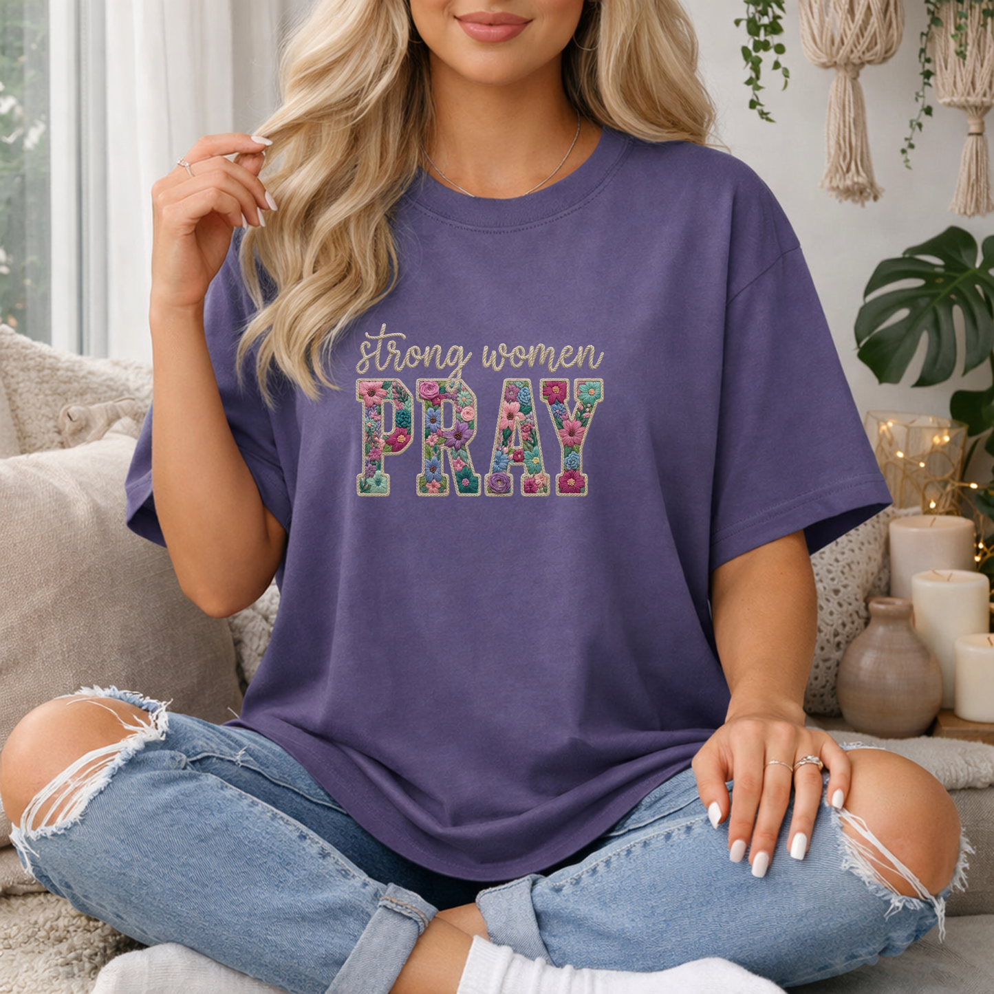 Strong Women Pray Premium T Shirt